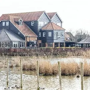 https://oyster-fleet-hotel.cambridgehotelsuk.com